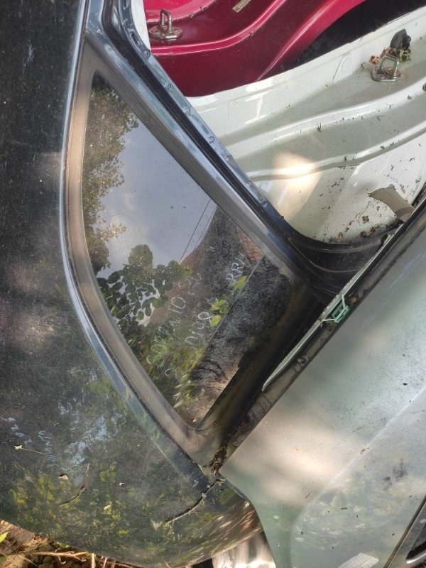 Стекло в кузов заднее правое KIA SORENTO XM 09-14 2012 Внедорожник 2.4 87820-1U000 Б/У