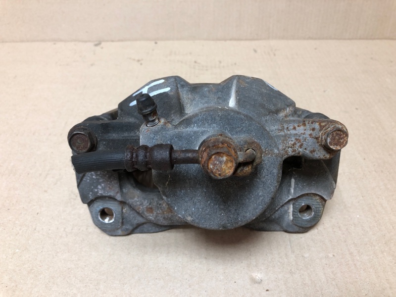 Суппорт тормозной передний левый SOLARA 03-09 2006 ACV30L Кабриолет 3.3 3MZ-FE