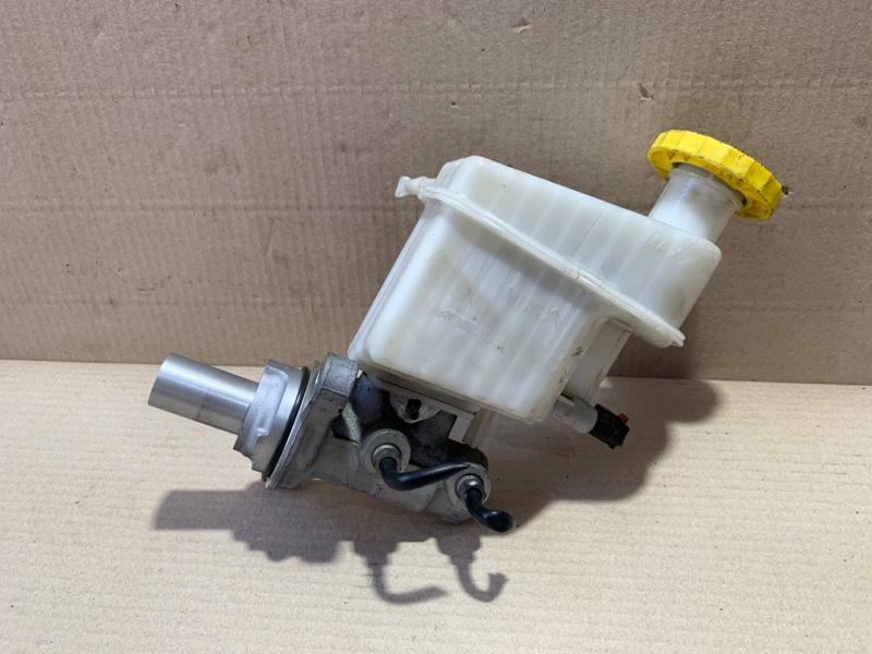 Главный тормозной цилиндр COMPASS 17-21 2019 MP 2.4 EDD Главный тормозной цилиндр COMPASS 17-21 2019 MP 2.4 EDD