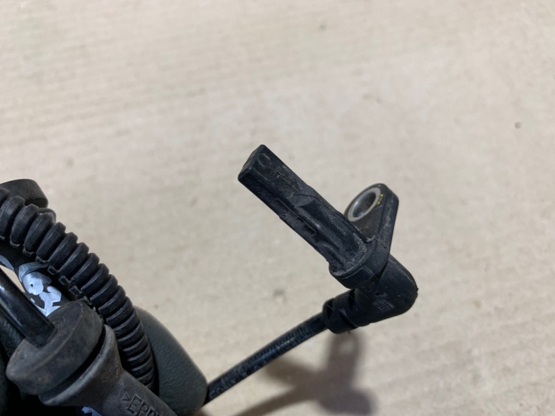 Датчик ABS задний правый JEEP COMPASS 17-21 MP 2.4 EDD Датчик ABS задний правый JEEP COMPASS 17-21 MP 2.4 EDD