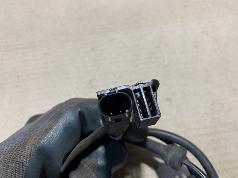 Датчик ABS задний правый COMPASS 17-21 2019 MP 2.4 EDD Датчик ABS задний правый COMPASS 17-21 2019 MP 2.4 EDD