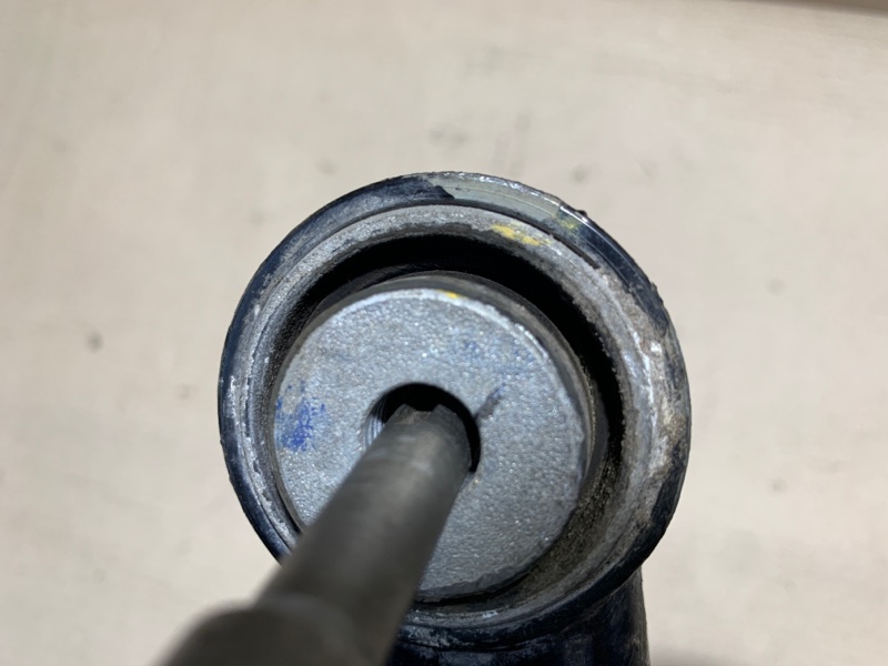 Рычаг задней подвески продольный правый COMPASS 17-21 2019 MP 2.4 EDD Рычаг задней подвески продольный правый COMPASS 17-21 2019 MP 2.4 EDD