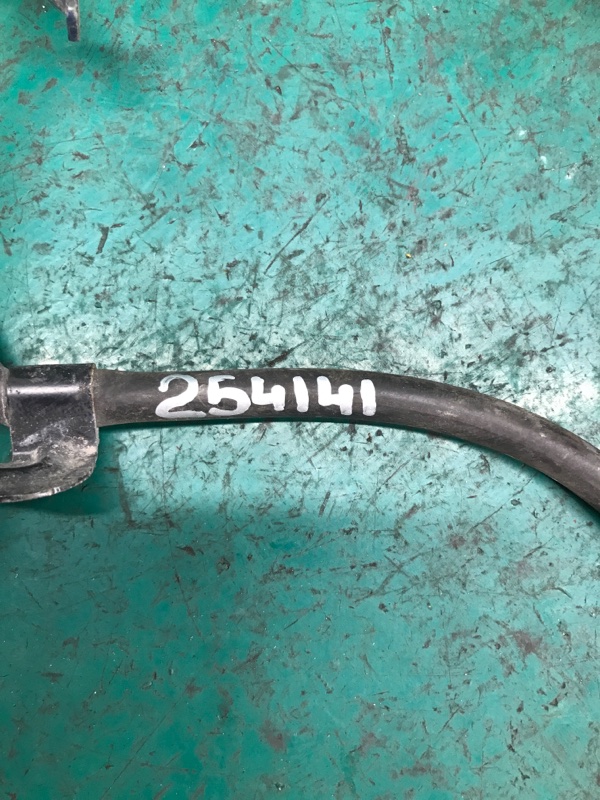 Датчик ABS передний левый SOLARA 03-09 2006 Кабриолет 3.3 3MZ-FE