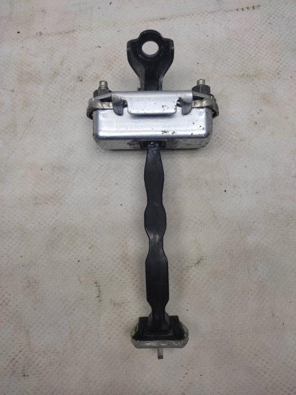 Запчасть ограничитель двери передний правый INFINITI G25/G35/G37/Q40 06-14 2009 COUPE 3.7 VQ37VHR 80430-JJ50A Б/У Ограничитель двери передний правый INFINITI G25/G35/G37/Q40 06-14 2009 COUPE 3.7 VQ37VHR 80430-JJ50A Б/У