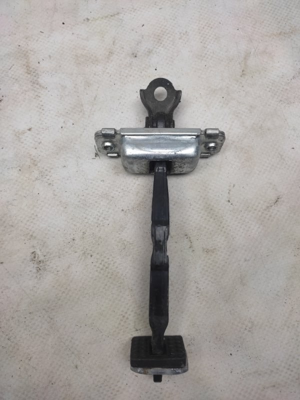 Ограничитель двери задний левый HYUNDAI SONATA YF 10-14 2015 Седан 2.4 79480-3S000 Б/У