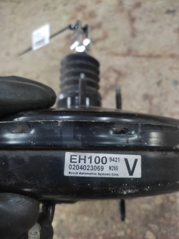 Вакуумный усилитель тормозов M35/M45 04-10