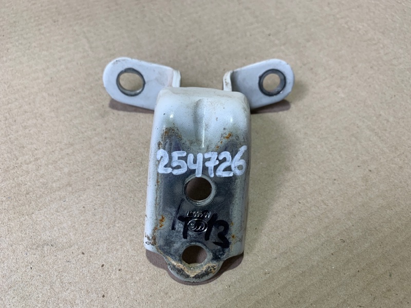 Запчасть петля двери нижняя задняя правая KIA SOUL PS 13-19 2013 PS 2.0 G4NC 79320-3K000 Б/У Петля двери нижняя задняя правая KIA SOUL PS 13-19 2013 PS 2.0 G4NC 79320-3K000 Б/У