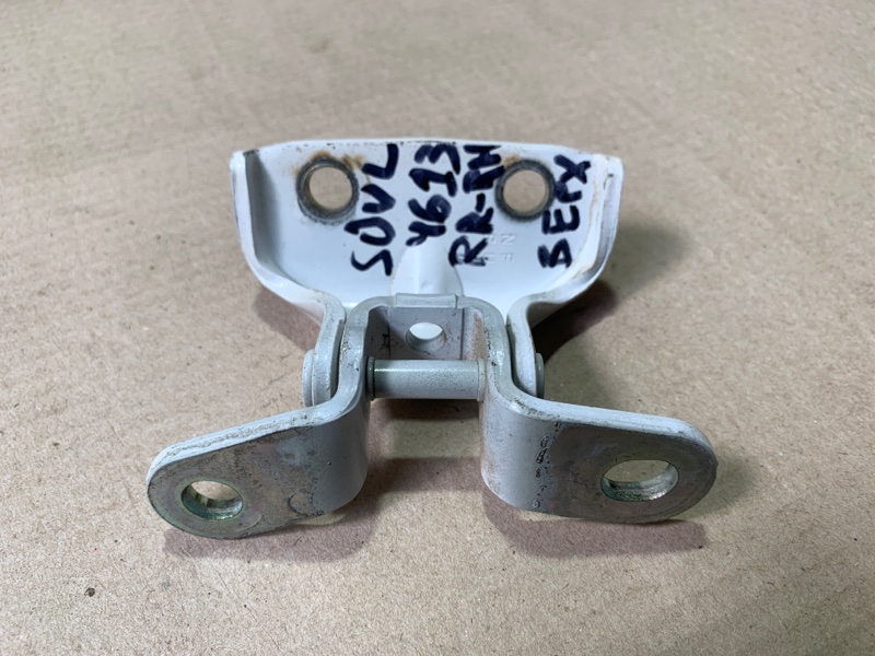 Петля двери верхняя задняя правая SOUL PS 13-19 2013 PS 2.0 G4NC Петля двери верхняя задняя правая SOUL PS 13-19 2013 PS 2.0 G4NC