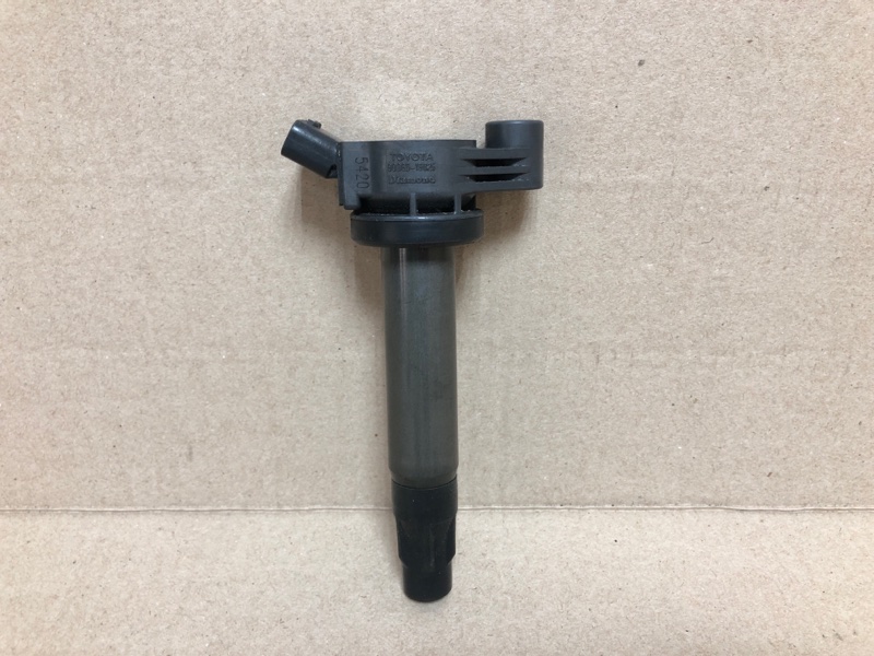 Запчасть катушка зажигания TOYOTA SOLARA 03-09 2006 ACV30L Кабриолет 3.3 3MZ-FE 90080-19025 Б/У Катушка зажигания TOYOTA SOLARA 03-09 2006 ACV30L Кабриолет 3.3 3MZ-FE 90080-19025 Б/У