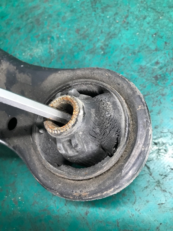 Рычаг передней подвески нижний передний правый SIENNA 11-16 2015 Минивэн 3.5L 6 Рычаг передней подвески нижний передний правый SIENNA 11-16 2015 Минивэн 3.5L 6