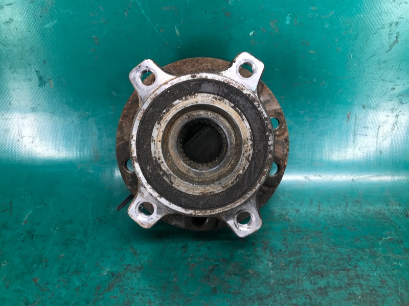 Ступица передняя правая JEEP CHEROKEE 14- Внедорожник 2.4 Ступица передняя правая JEEP CHEROKEE 14- Внедорожник 2.4