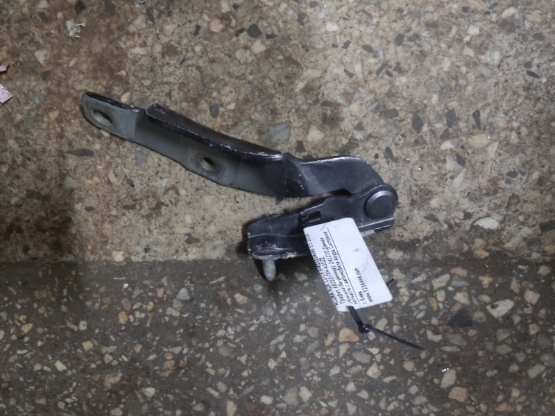 Петля крышки багажника правая ACURA RDX 12-19 2016 Внедорожник 3.5 68210-TX4-A00ZZ Б/У