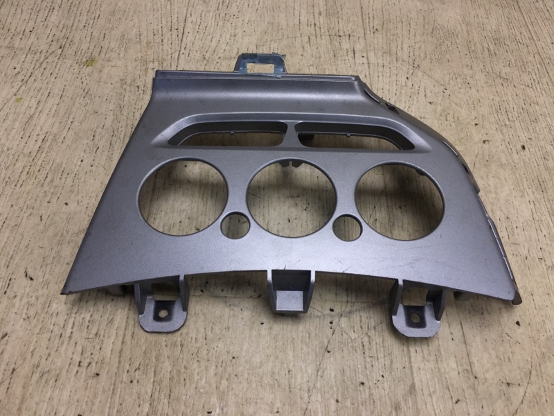 Накладка торпедо центр. FORD FOCUS 10-18 BK 2.0 XQDA