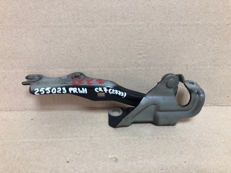 Петля капота левая MAZDA CX-7 06-12 2009 Внедорожник 2.5 L5 EG21-52-420B Б/У