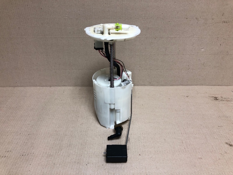 Топливный насос CX-7 06-12 2009 Внедорожник 2.5 L5