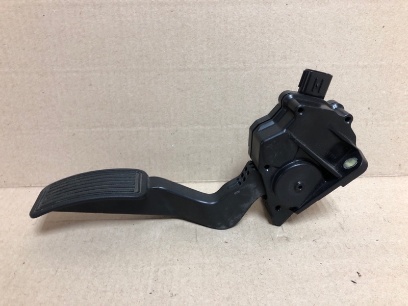 Педаль газа CX-7 06-12 2009 Внедорожник 2.5 L5