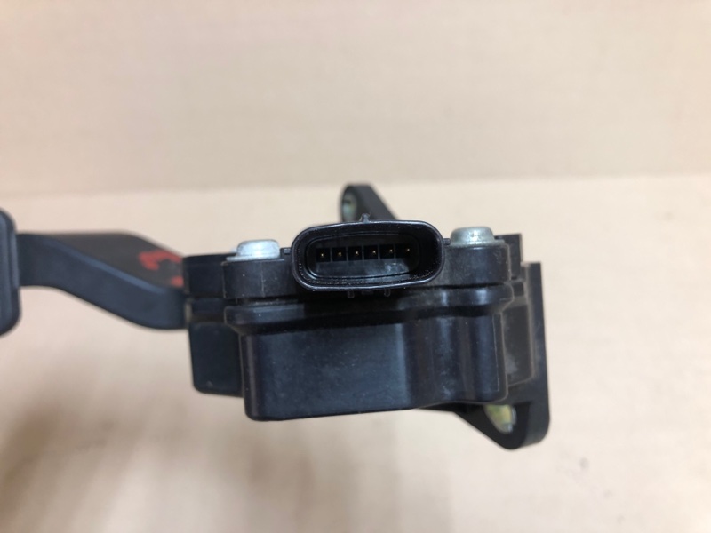 Педаль газа CX-7 06-12 2009 Внедорожник 2.5 L5