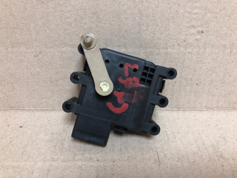 Запчасть моторчик заслонки печки MAZDA CX-7 06-12 2009 Внедорожник 2.5 L5 GP9A-61-A70A Б/У Моторчик заслонки печки MAZDA CX-7 06-12 2009 Внедорожник 2.5 L5 GP9A-61-A70A Б/У