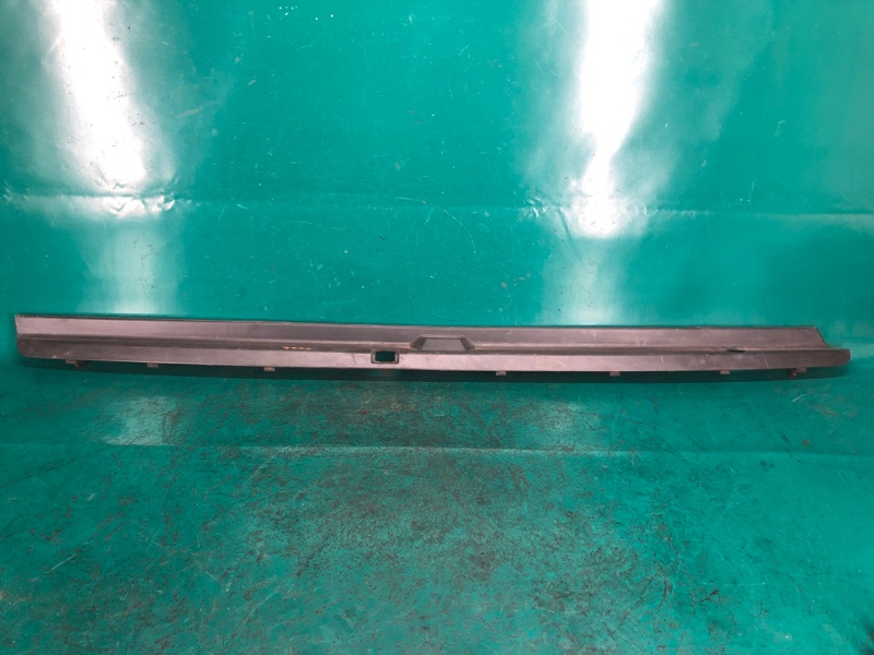 Накладка бампера задняя LEXUS GX470 02-09 2009 Внедорожник 4.7 2UZFE 52161-60050 Б/У