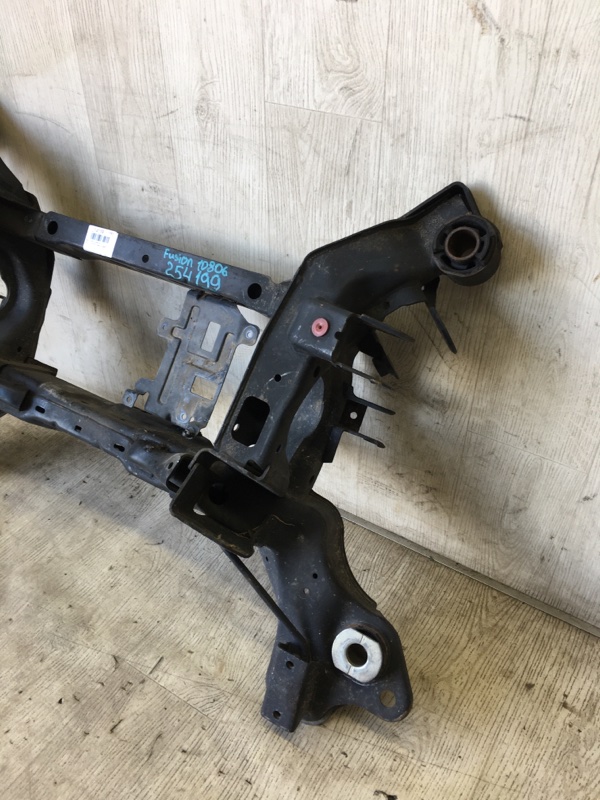 Балка задней подвески FUSION 14- 2013 Седан C20EDEF