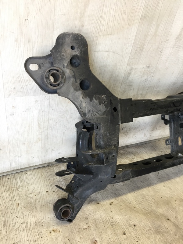 Балка задней подвески FUSION 14- 2013 Седан C20EDEF