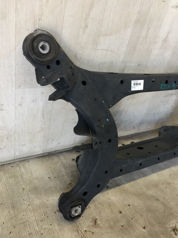 Балка задней подвески ACURA RDX 19- Балка задней подвески ACURA RDX 19-