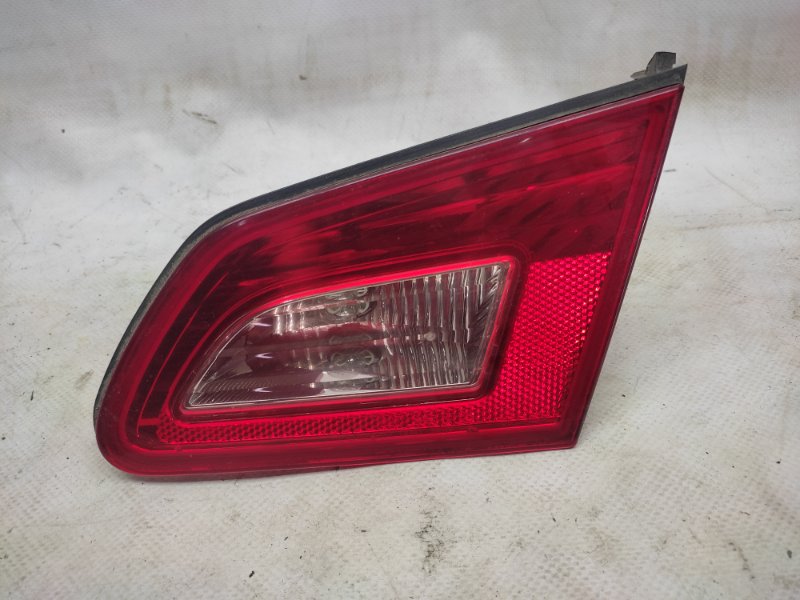 Фонарь внутренний задний правый INFINITI G25/G35/G37/Q40 06-14 2014 Седан 3.7 VQ37VHR 26540-JK60C Б/У