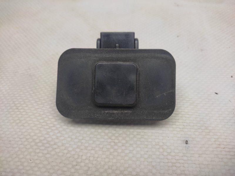 Кнопка открывания багажника наружная HONDA ACCORD CU8 / TSX 08-14 2010 Седан 2.4 74810-SNB-J01 Б/У