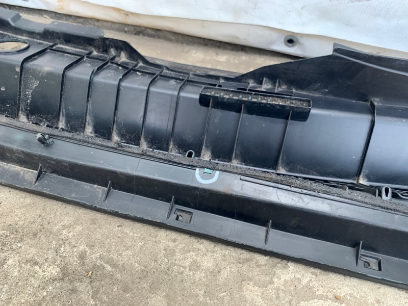 Пластик под лобовое стекло / Жабо SIENNA 11-16 2015 Минивэн 3.5L 6 Пластик под лобовое стекло / Жабо SIENNA 11-16 2015 Минивэн 3.5L 6