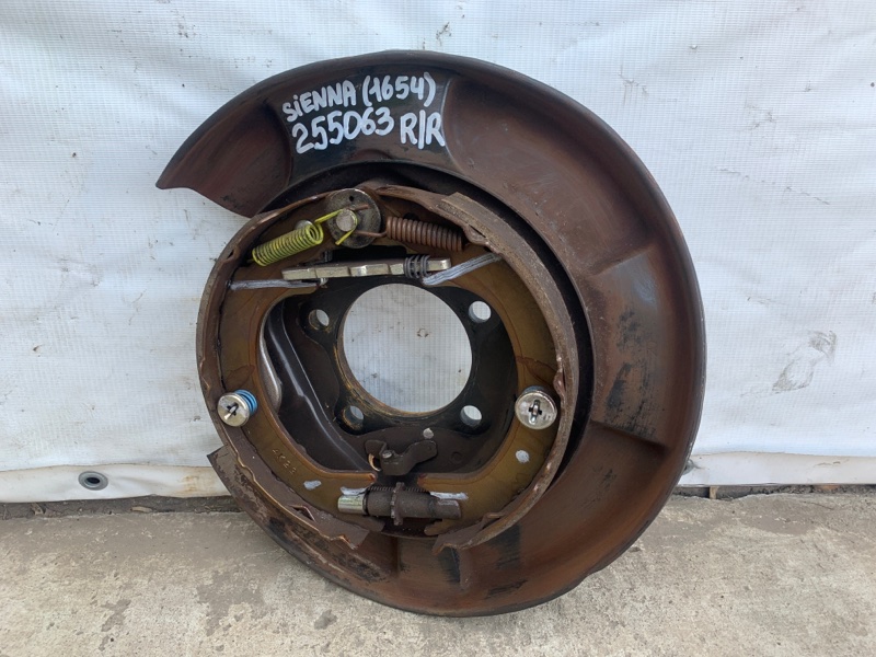 Запчасть тормозной механизм правый TOYOTA SIENNA 11-16 2015 Минивэн 3.5L 6 46503-08020 Б/У Тормозной механизм правый TOYOTA SIENNA 11-16 2015 Минивэн 3.5L 6 46503-08020 Б/У