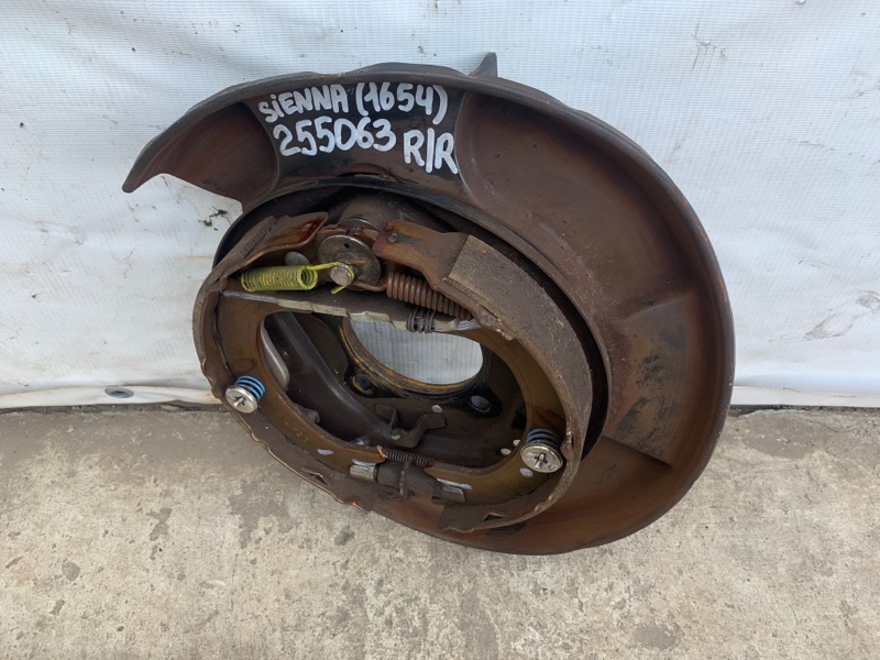 Тормозной механизм правый SIENNA 11-16 2015 Минивэн 3.5L 6 Тормозной механизм правый SIENNA 11-16 2015 Минивэн 3.5L 6