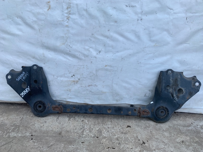 Крепление балки подвески переднее NISSAN JUKE 10-19 544C4-1KA0B Б/У