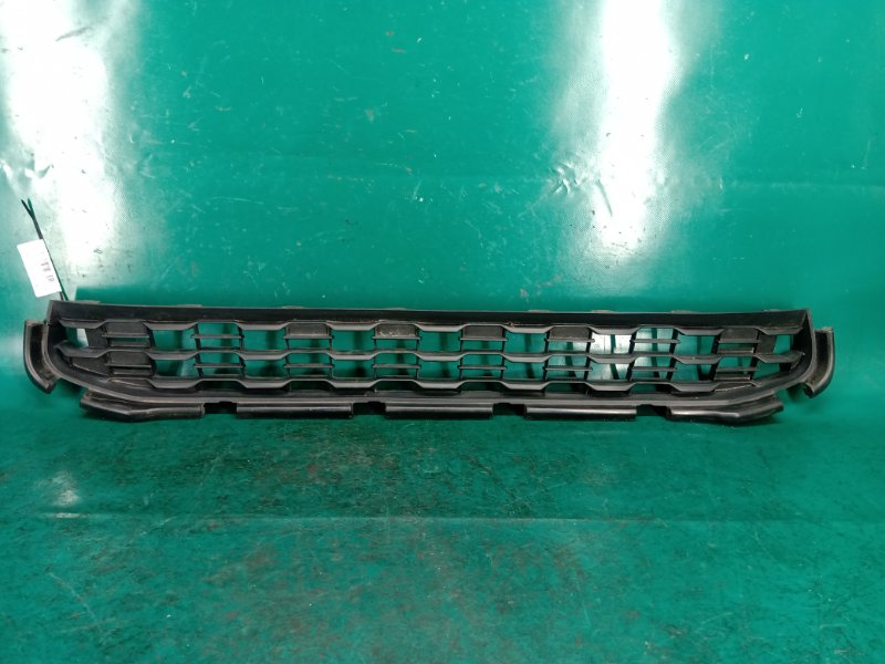 Решетка переднего бампера MITSUBISHI ASX / OUTLANDER SPORT 10-21 2015 Внедорожник 2.0 4B11 6402A272 Б/У