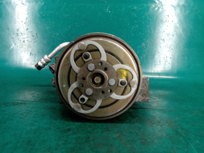 Компрессор кондиционера X-TRAIL T30 01-07