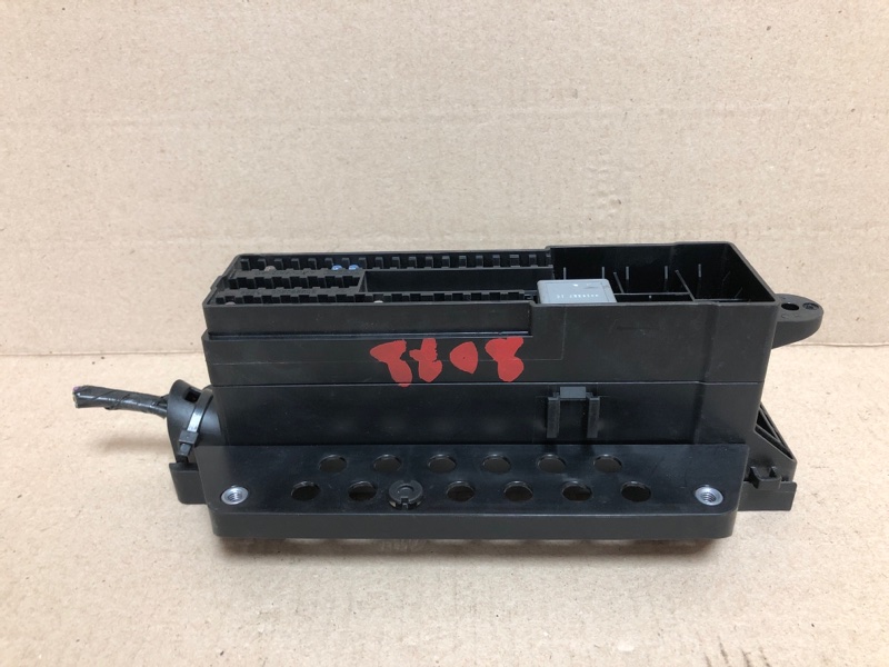 Блок предохранителей салон задний FORD FOCUS 10-18 2014 Седан 2.0 XQDA BV6T-14A301-HB Б/У