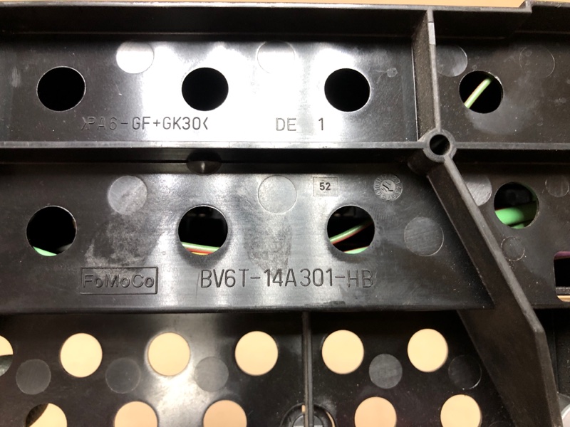 Блок предохранителей салон задний FOCUS 10-18 2014 Седан 2.0 XQDA