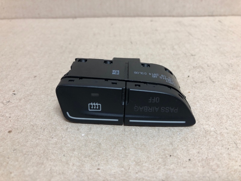 Кнопка обогрева заднего стекла FORD FOCUS 10-18 2014 Седан 2.0 XQDA CP9Z-10A936-A Б/У