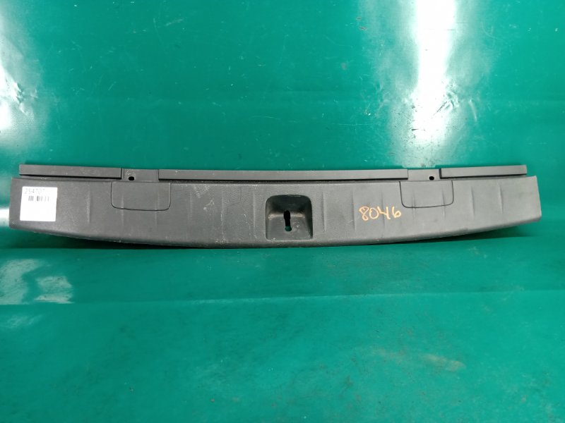 Накладка на порог багажника SUBARU TRIBECA B10 07-13 2008 Внедорожник 3.6 EZ36 95073XA02BMW Б/У