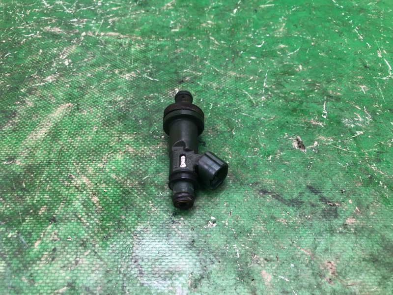 Запчасть форсунка топливная LEXUS ES300 96-01 1998 MCV20 3.0 1MZFE 23209-20020 Б/У Форсунка топливная LEXUS ES300 96-01 1998 MCV20 3.0 1MZFE 23209-20020 Б/У