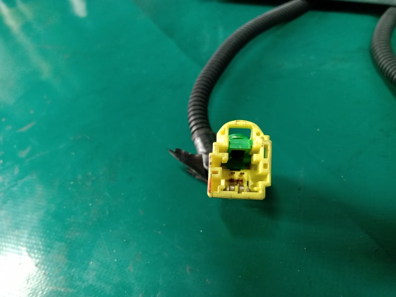 Подушка безопасности в сиденье правая TRIBECA B10 07-13 2008 Внедорожник 3.6 EZ36 Подушка безопасности в сиденье правая TRIBECA B10 07-13 2008 Внедорожник 3.6 EZ36