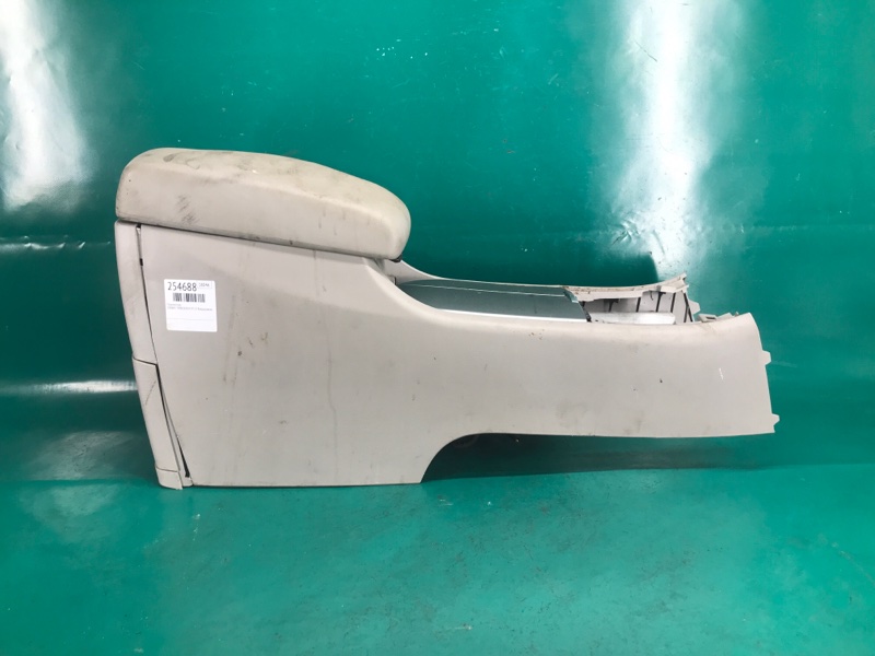 Подлокотник SUBARU TRIBECA B10 07-13 2008 Внедорожник 3.6 EZ36 92115XA00AMV Б/У