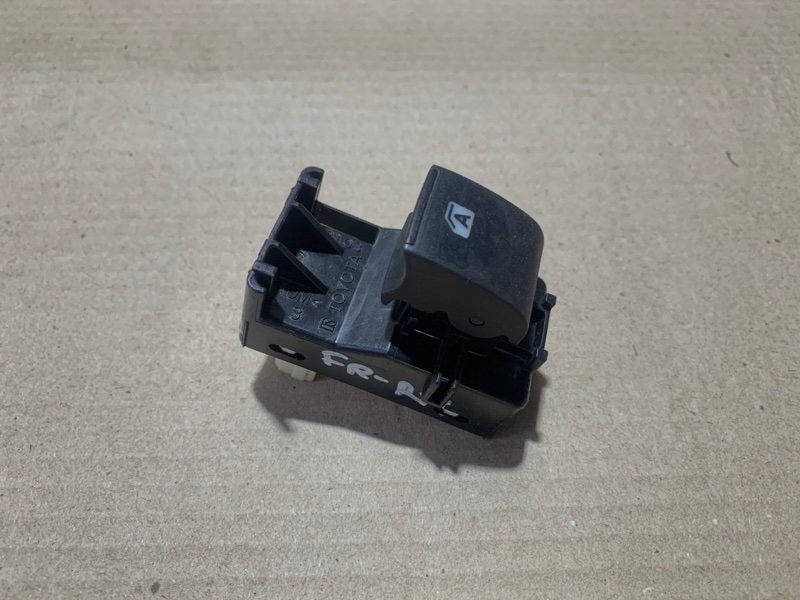 Кнопка стеклоподъемника передняя правая TOYOTA SIENNA 11-16 2015 Минивэн 3.5L 6 84810-0E040 Б/У