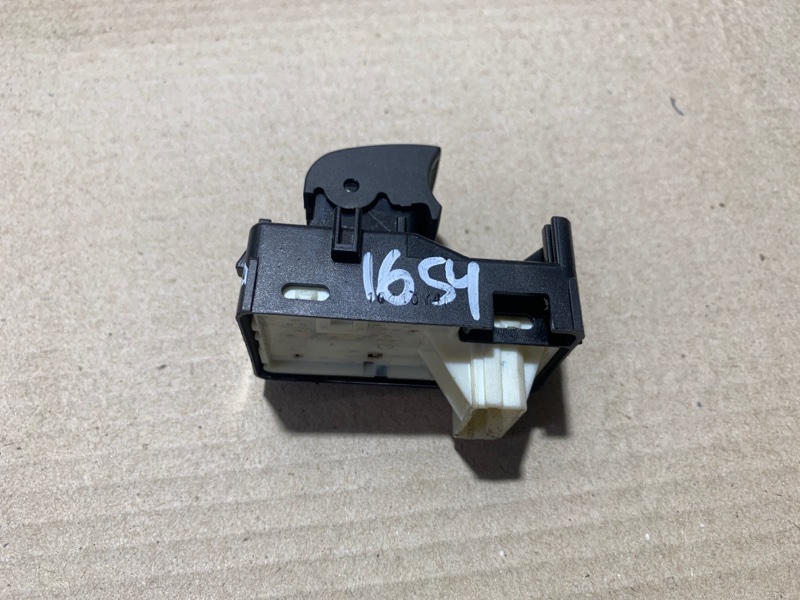 Кнопка стеклоподъемника передняя правая SIENNA 11-16 2015 Минивэн 3.5L 6