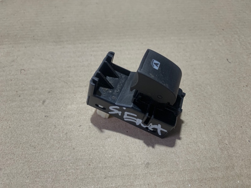Кнопка стеклоподъемника задняя правая TOYOTA SIENNA 11-16 2015 Минивэн 3.5L 6 84810-0E040 Б/У