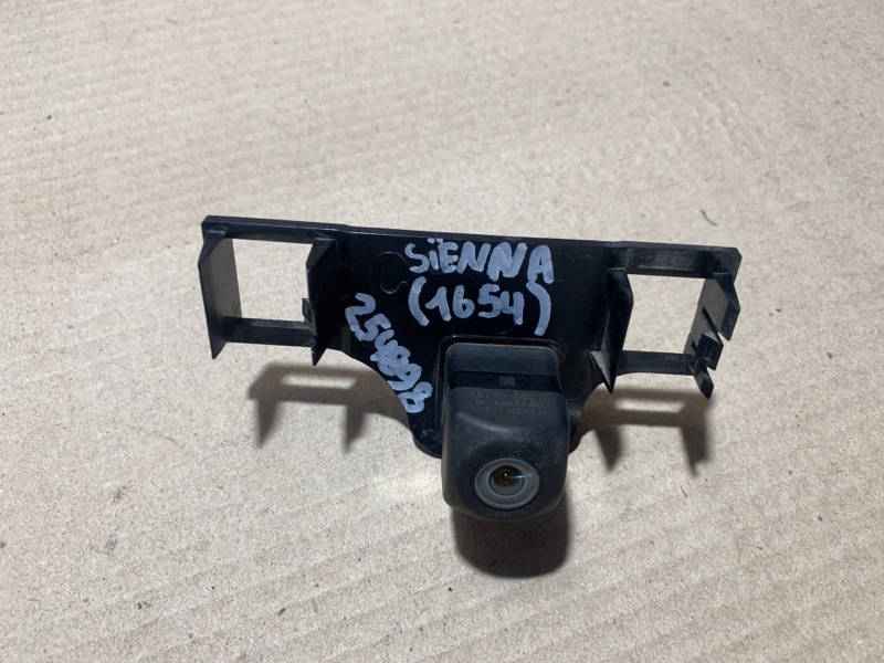 Запчасть камера заднего вида TOYOTA SIENNA 11-16 2015 Минивэн 3.5L 6 86790-08010 Б/У Камера заднего вида TOYOTA SIENNA 11-16 2015 Минивэн 3.5L 6 86790-08010 Б/У