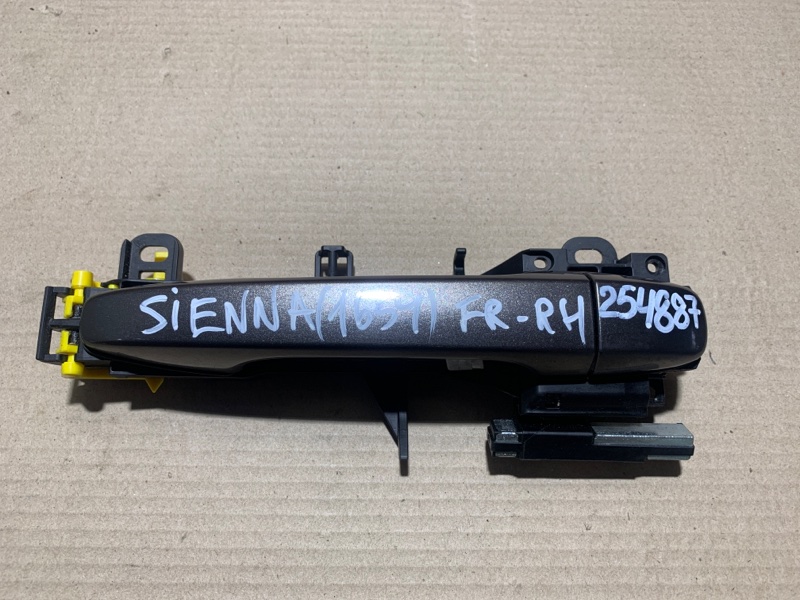 Запчасть ручка двери наружная передняя правая TOYOTA SIENNA 11-16 2015 Минивэн 3.5L 6 69210-0T010-B3 Б/У Ручка двери наружная передняя правая TOYOTA SIENNA 11-16 2015 Минивэн 3.5L 6 69210-0T010-B3 Б/У