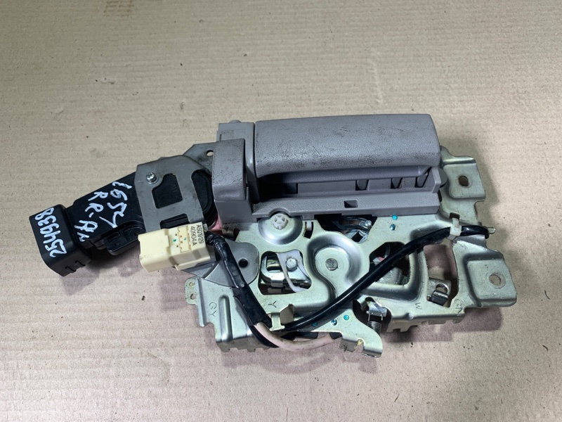 Ручка двери внутренняя задняя правая TOYOTA SIENNA 11-16 2015 Минивэн 3.5L 6 69070-08021-B1 Б/У