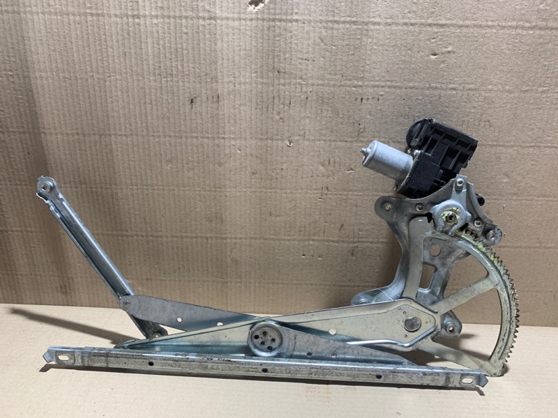 Стеклоподъемник передний правый SIENNA 11-16 2015 Минивэн 3.5L 6 Стеклоподъемник передний правый SIENNA 11-16 2015 Минивэн 3.5L 6