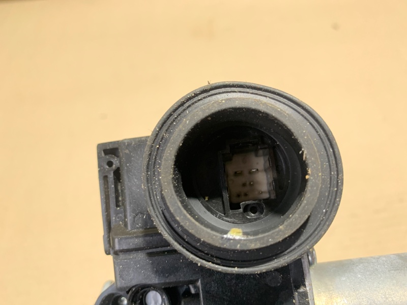 Стеклоподъемник передний правый SIENNA 11-16 2015 Минивэн 3.5L 6 Стеклоподъемник передний правый SIENNA 11-16 2015 Минивэн 3.5L 6