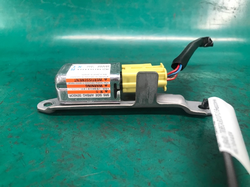 Датчик удара задний правый SUBARU TRIBECA B10 07-13 Внедорожник 3.6 EZ36